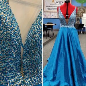 Jovani size 8 Stunning Peacock Blue Custom Gown